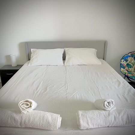 Sea View Apartment & 4 Minutes Walk To The Beach Paco de Arcos Ngoại thất bức ảnh