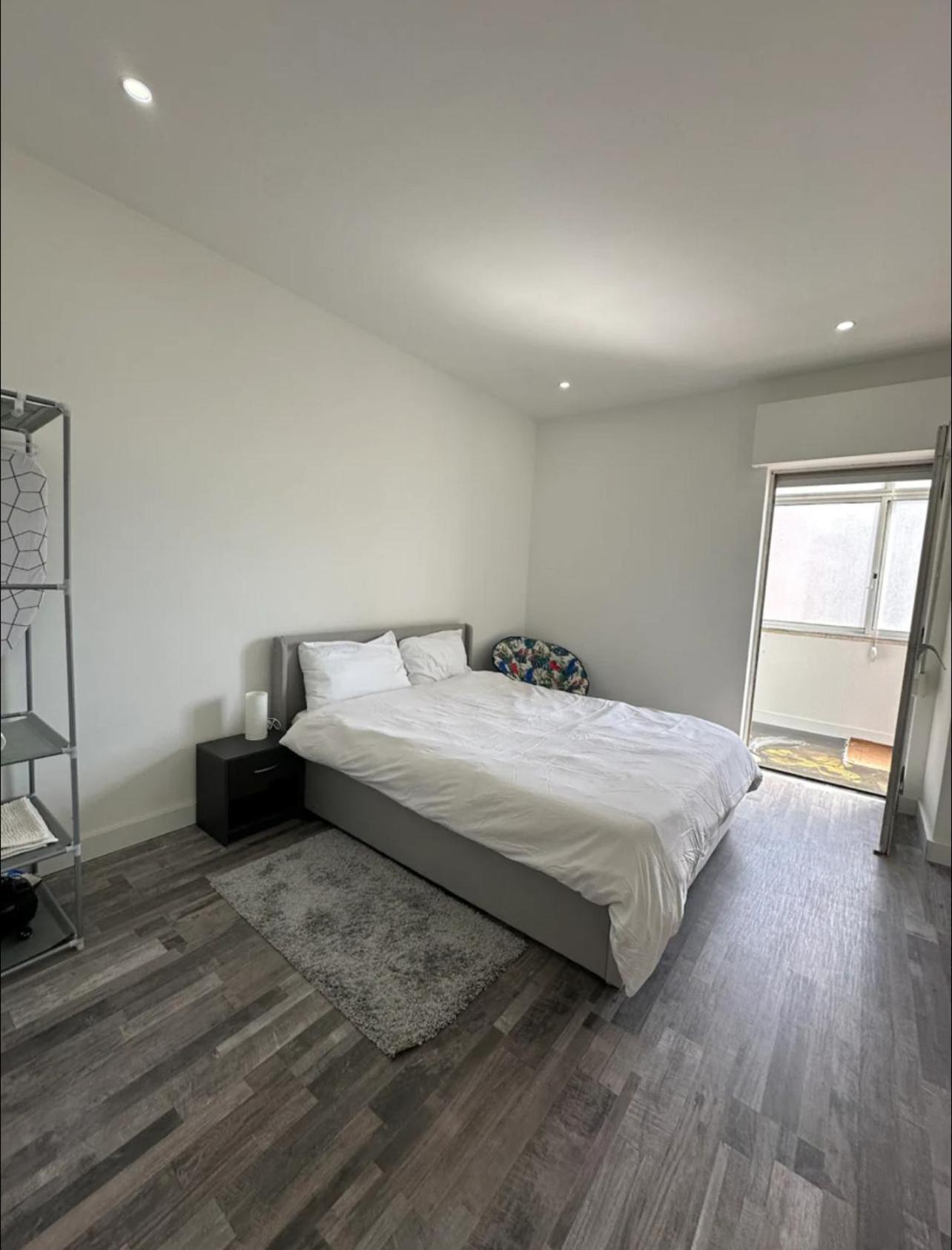 Sea View Apartment & 4 Minutes Walk To The Beach Paco de Arcos Ngoại thất bức ảnh