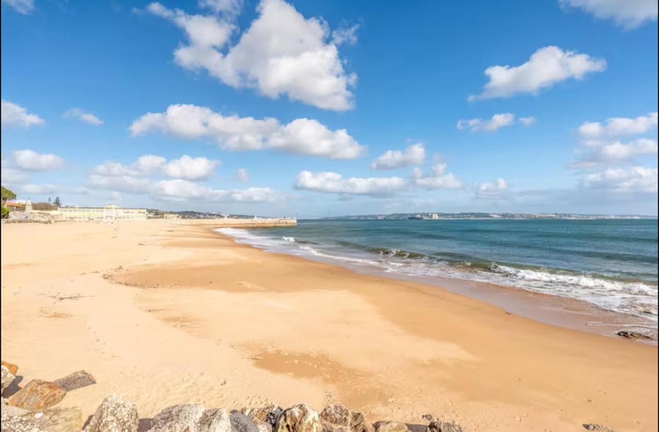 Sea View Apartment & 4 Minutes Walk To The Beach Paco de Arcos Ngoại thất bức ảnh