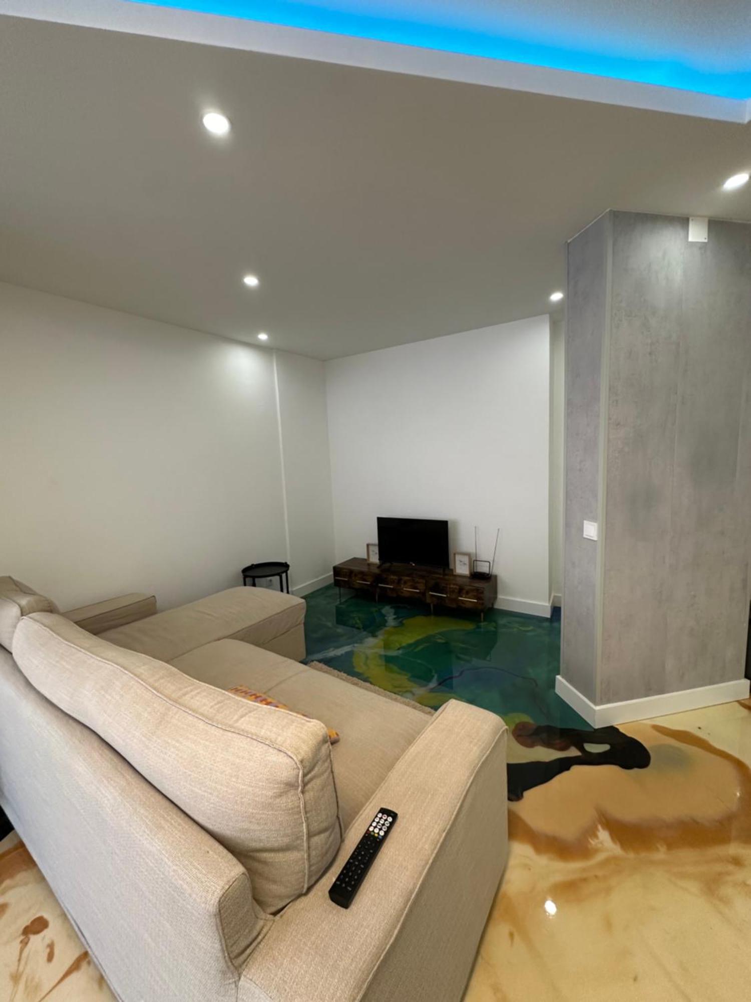 Sea View Apartment & 4 Minutes Walk To The Beach Paco de Arcos Ngoại thất bức ảnh